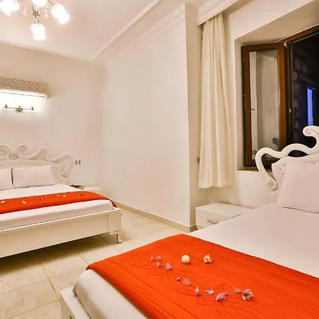 Gasthuis Kekova Theimussa 3*