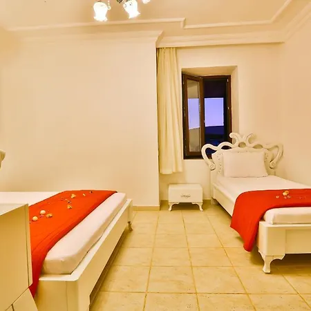Gasthuis Kekova Theimussa 3*